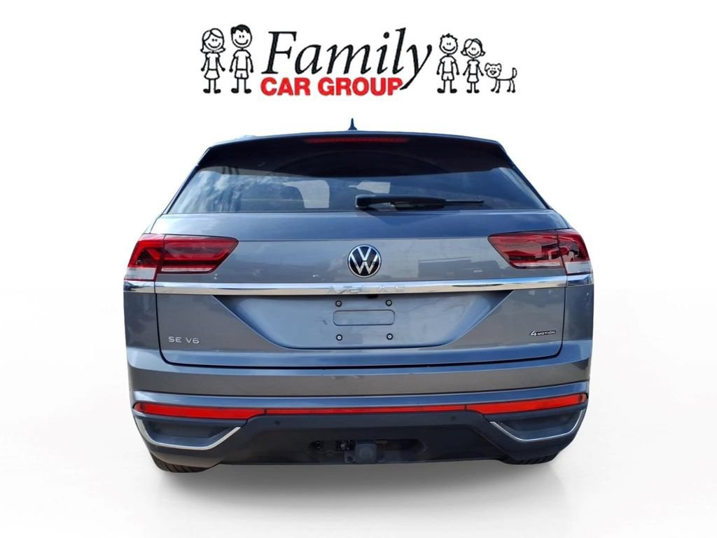 Certified 2023 Volkswagen Atlas Cross Sport SE w/ Panoramic Sunroof Package AWD/4WD image 3