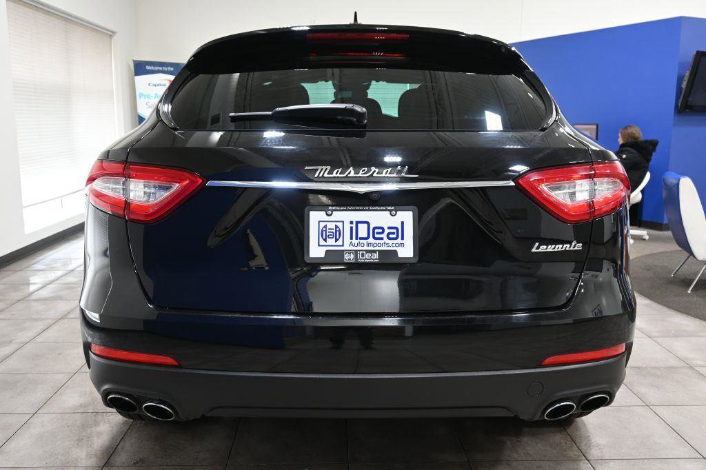 Used 2017 Maserati Levante image 3