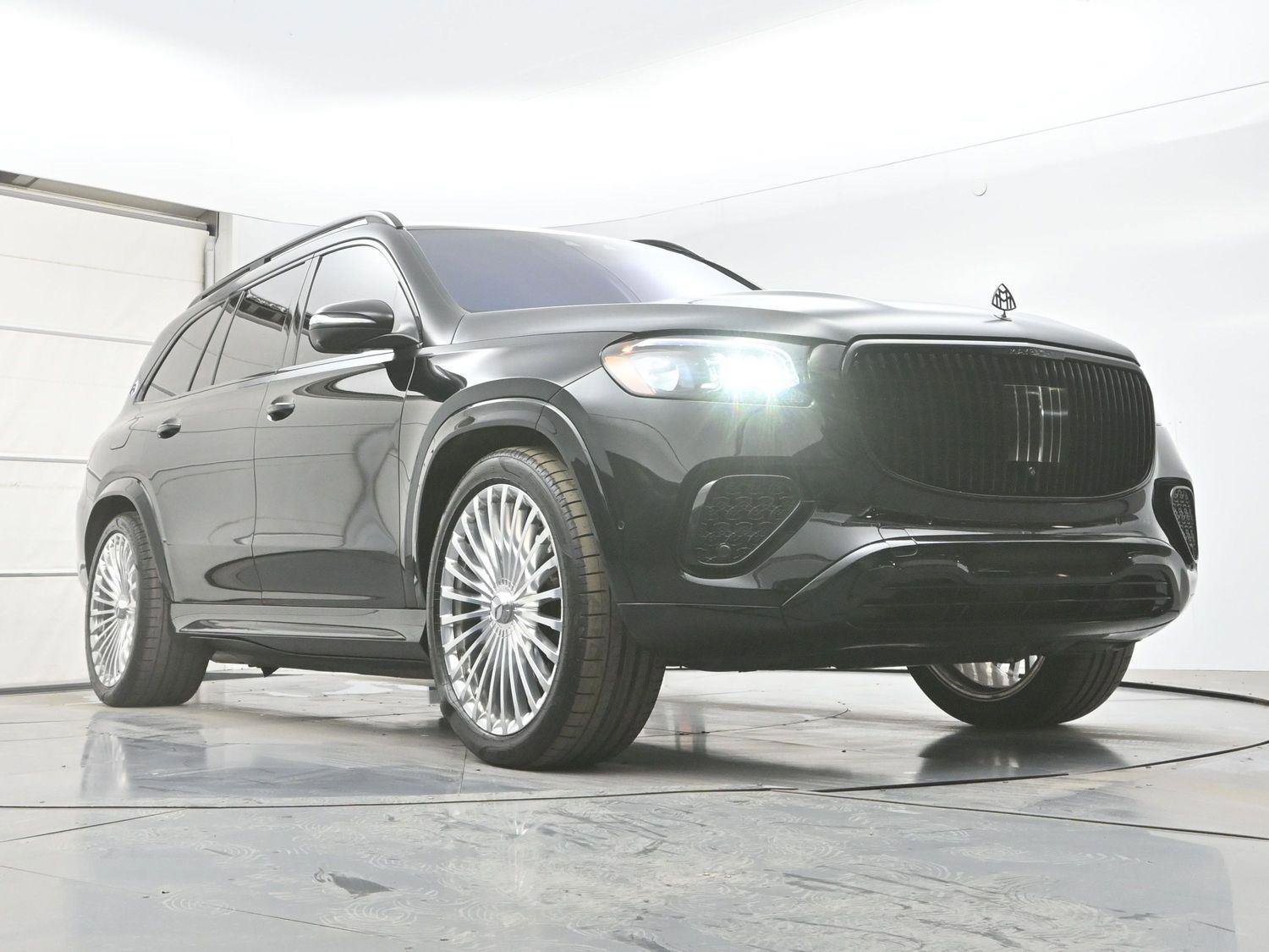 Used 2024 Mercedes-Benz Maybach GLS 600 4MATIC image 37