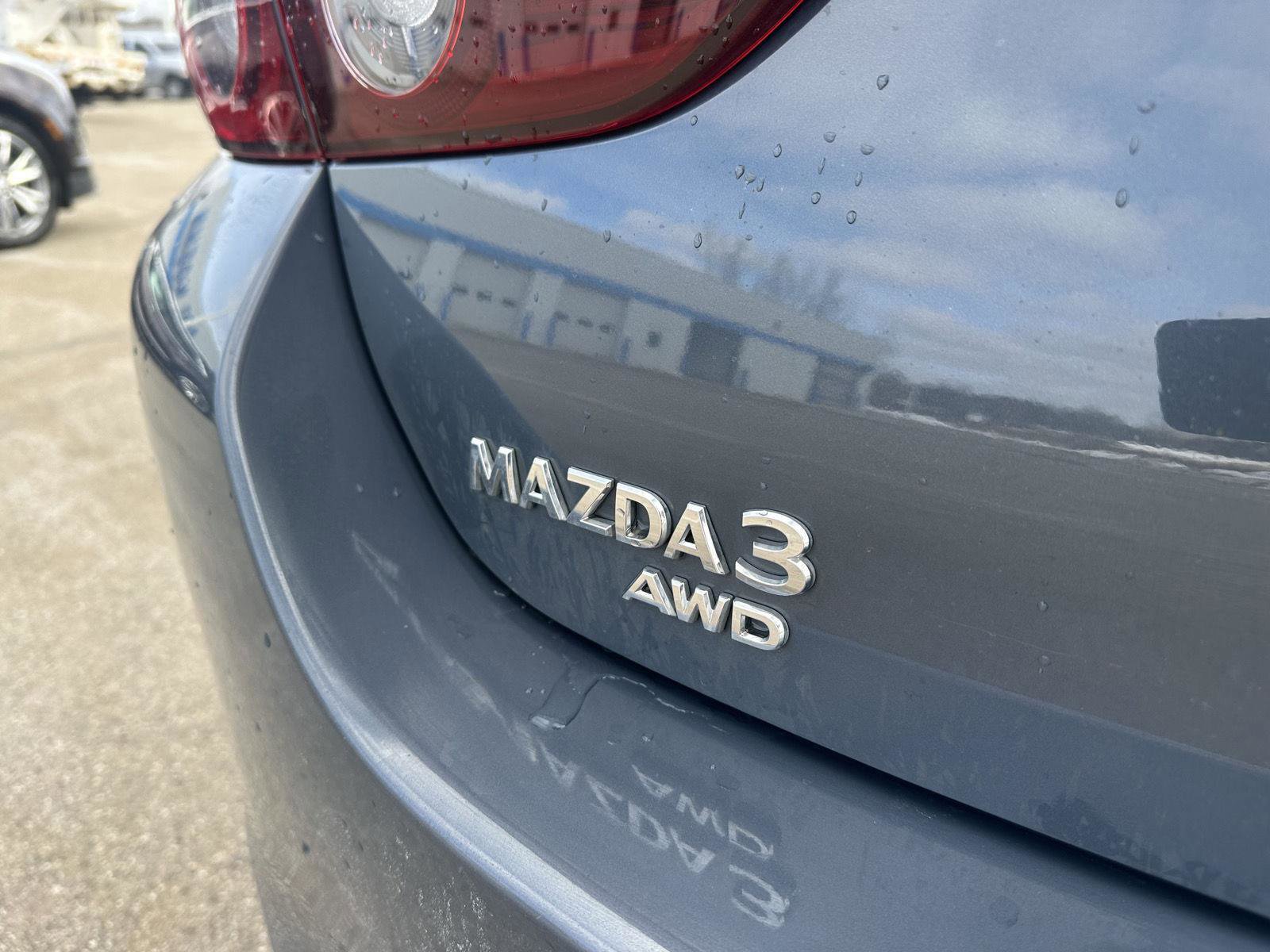 Used 2025 MAZDA MAZDA3 s image 5