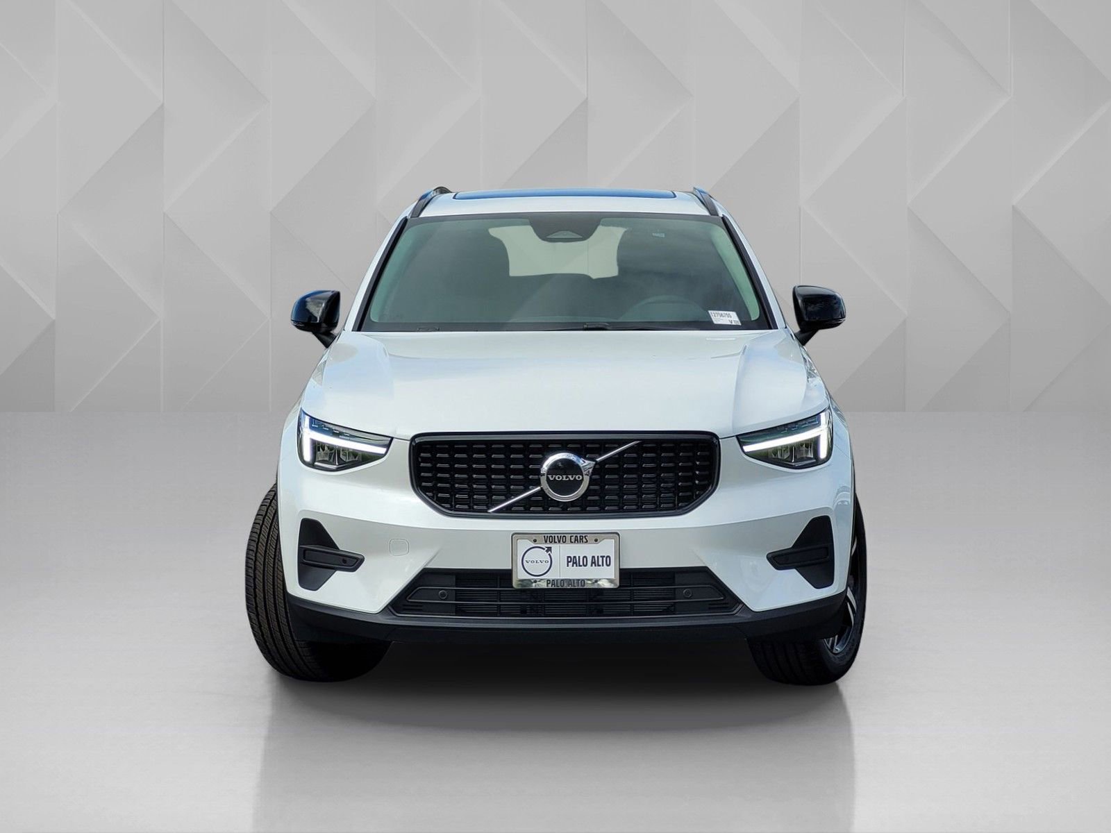 New 2026 Volvo XC40 B4 Core w/ Climate Package image 2