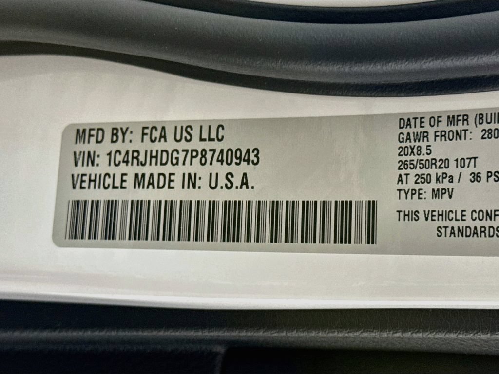 Used 2023 Jeep Grand Cherokee Overland AWD/4WD image 40
