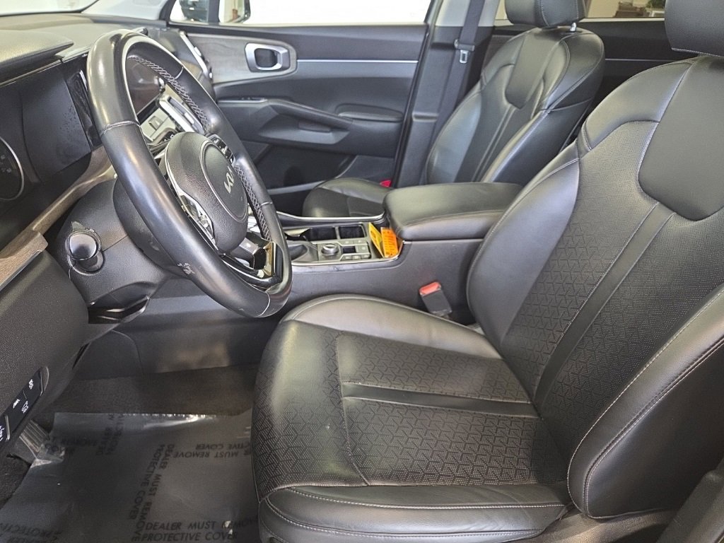 Used 2023 Kia Sorento X-Line EX image 12