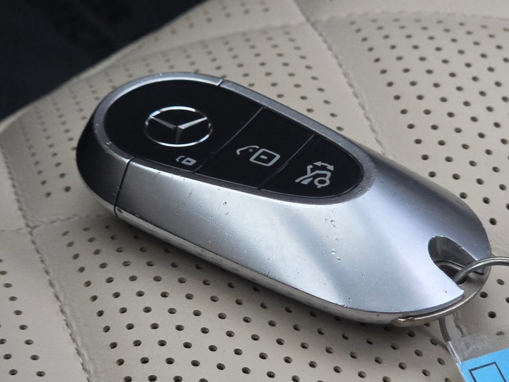 Used 2022 Mercedes-Benz S 580 4MATIC Sedan image 39
