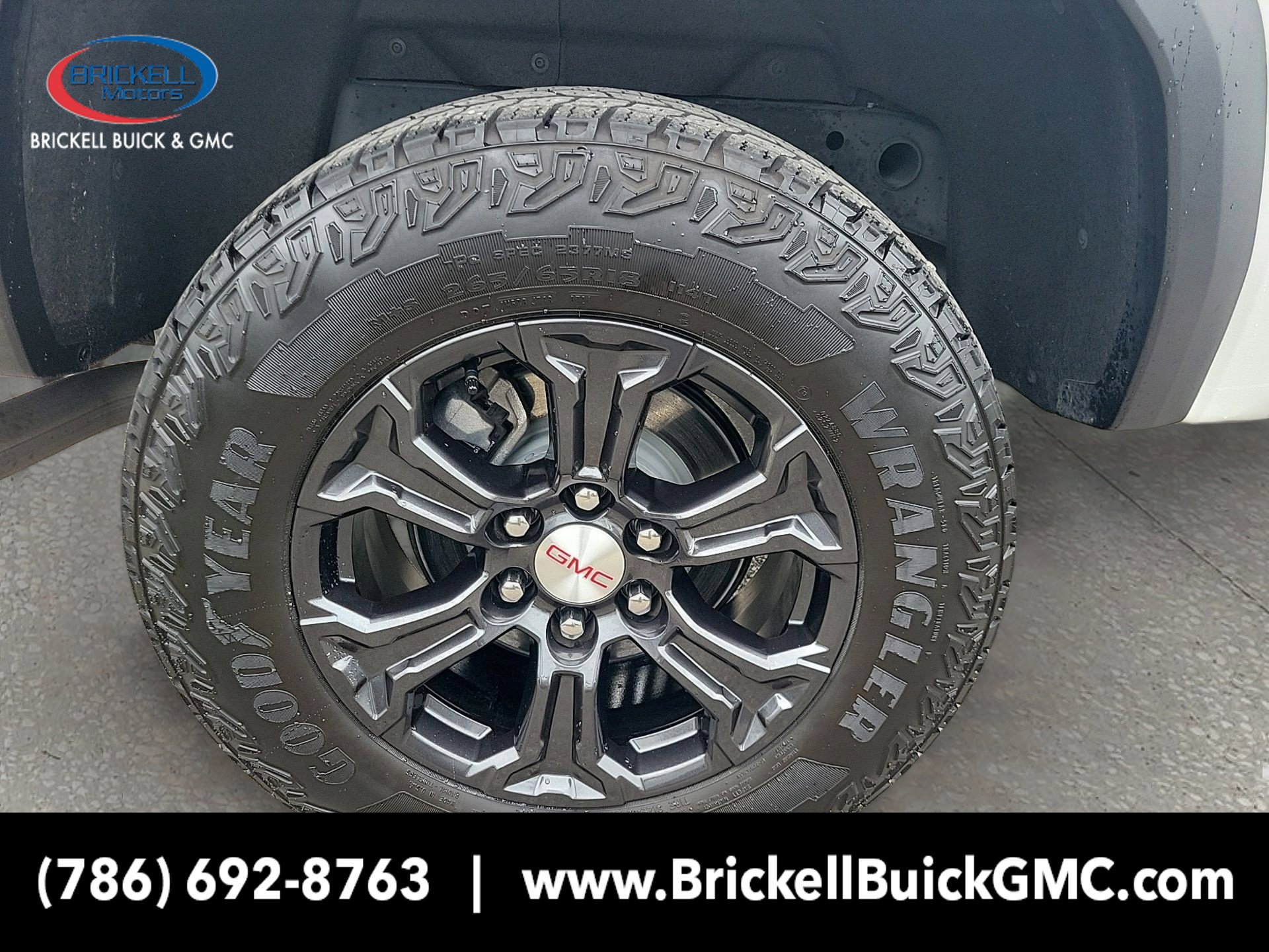 Used 2024 GMC Canyon Elevation w/ Convenience Package RWD image 7
