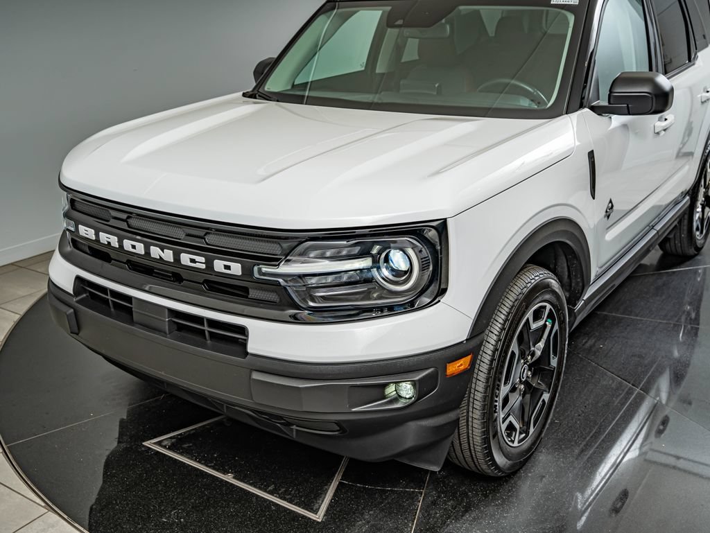 Used 2023 Ford Bronco Sport Outer Banks w/ Tech Package AWD/4WD image 14