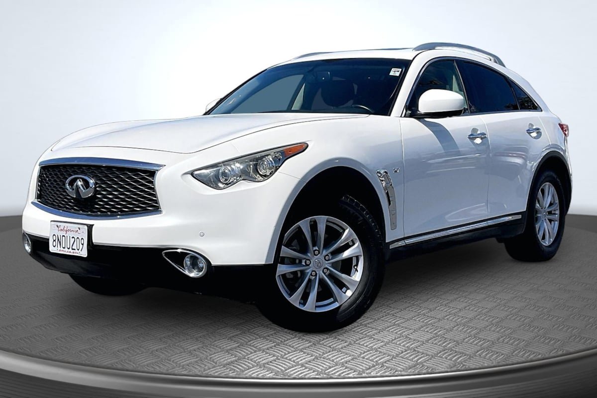 Used 2017 INFINITI QX70 AWD w/ Premium Package image 12