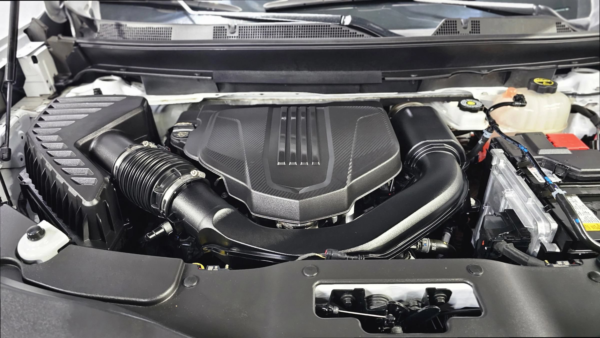Used 2024 GMC Acadia Elevation FWD image 11