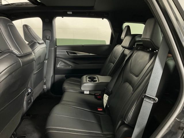 Used 2025 INFINITI QX60 Luxe w/ Black Edition image 34