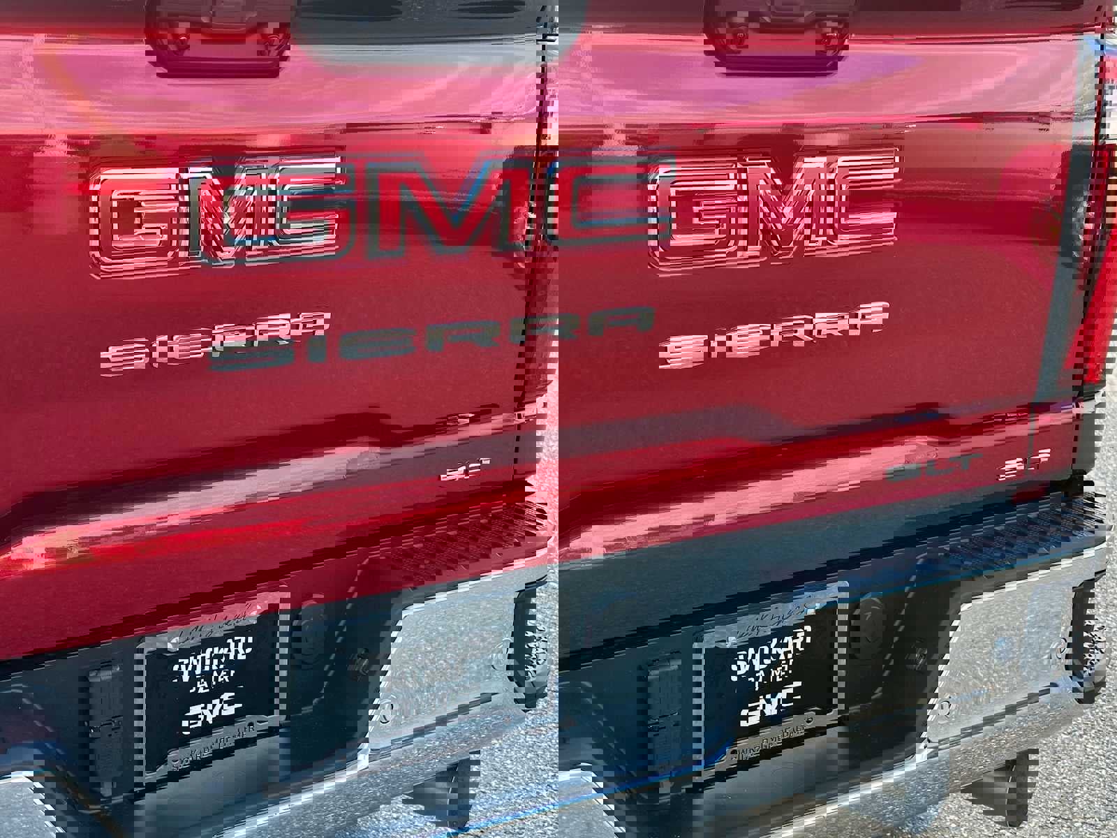 New 2026 GMC Sierra 2500 SLT image 13