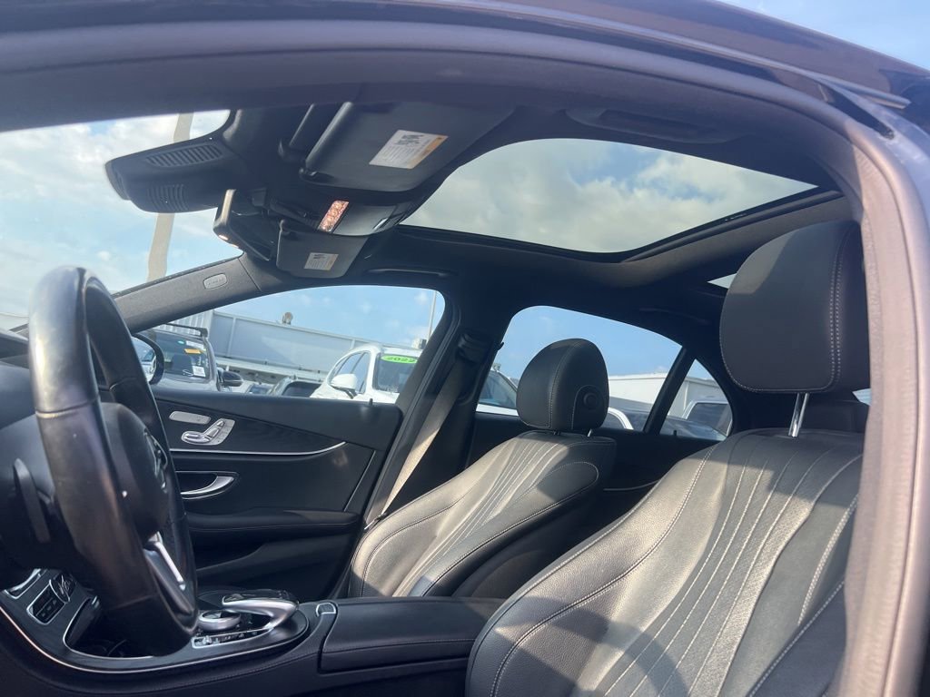 Used 2019 Mercedes-Benz E 300 image 7