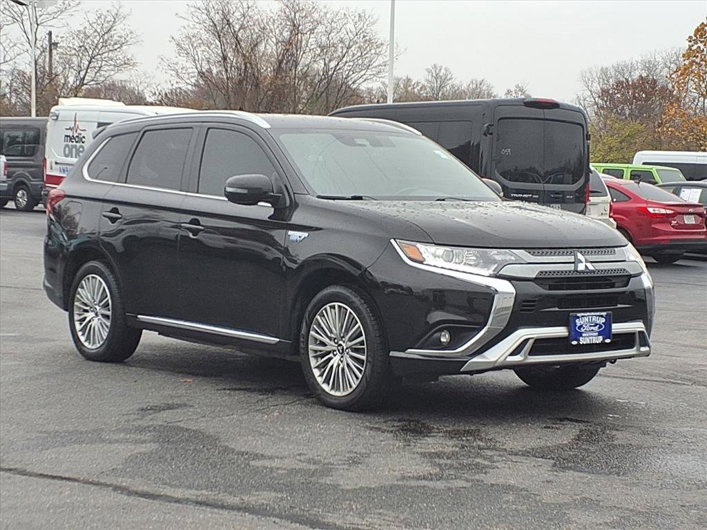 Used 2020 Mitsubishi Outlander SEL image 2