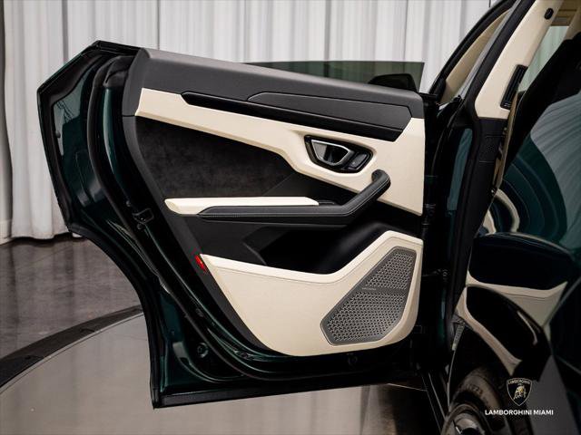 Used 2024 Lamborghini Urus S AWD/4WD image 18