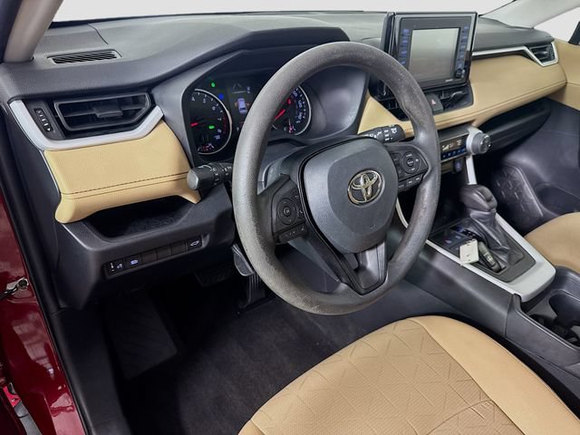 Certified 2020 Toyota RAV4 XLE w/ Convenience Package AWD/4WD image 19
