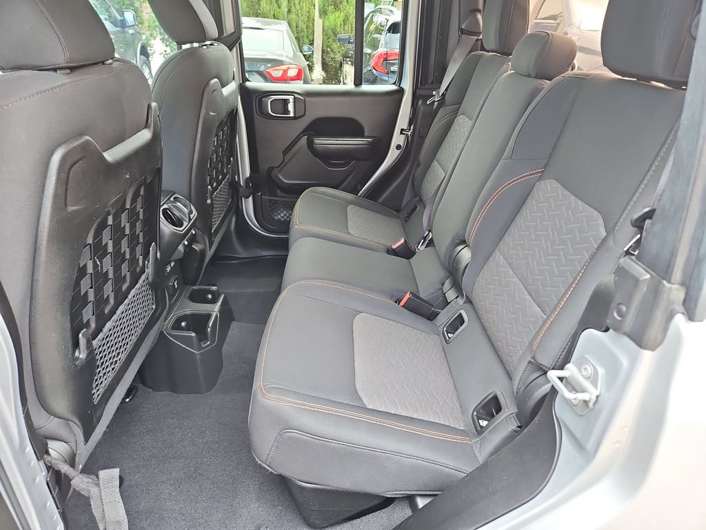 Used 2022 Jeep Gladiator Mojave AWD/4WD image 26
