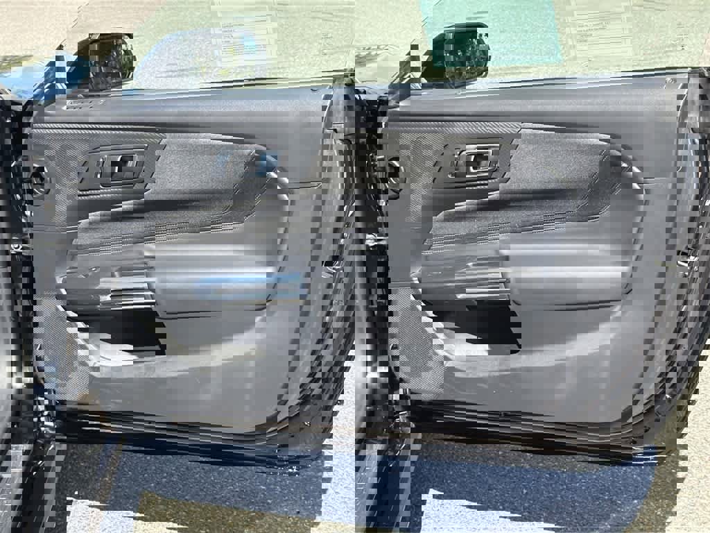 Used 2025 Ford Mustang GT image 30