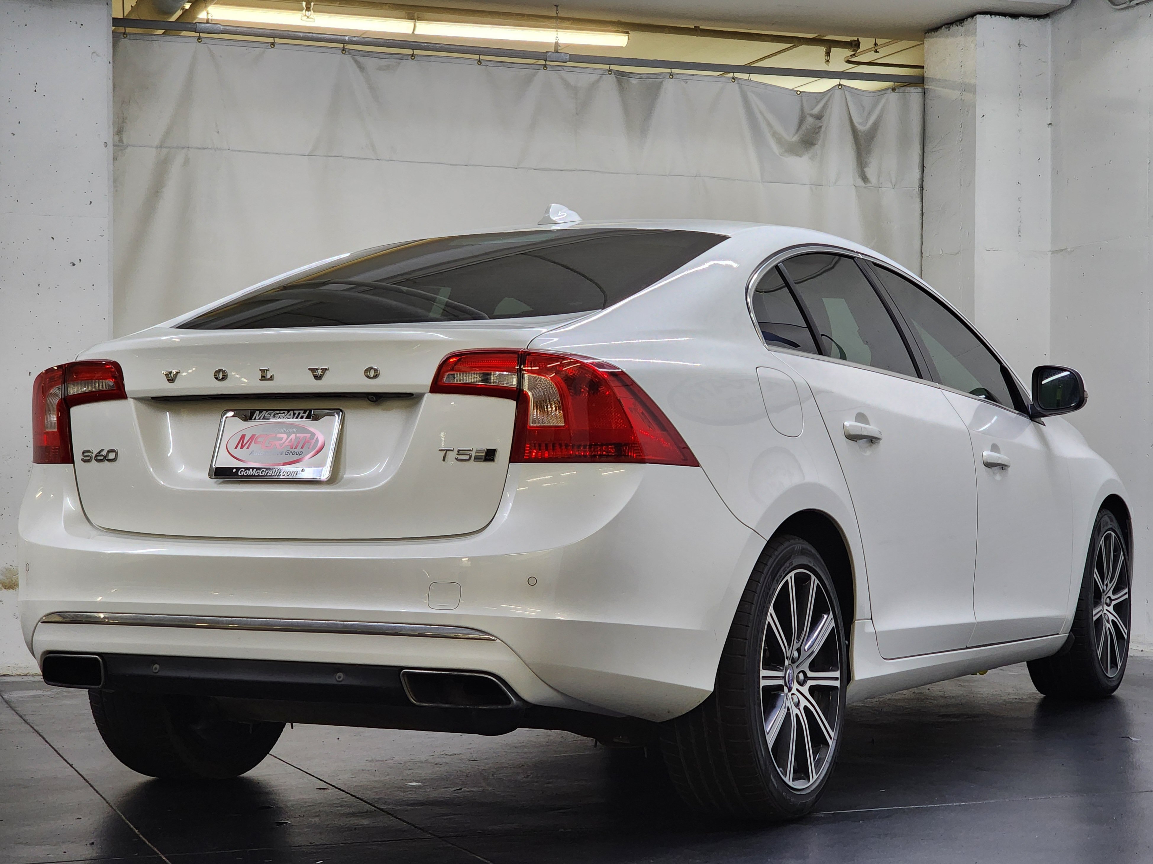 Used 2018 Volvo S60 T5 Inscription AWD/4WD image 5