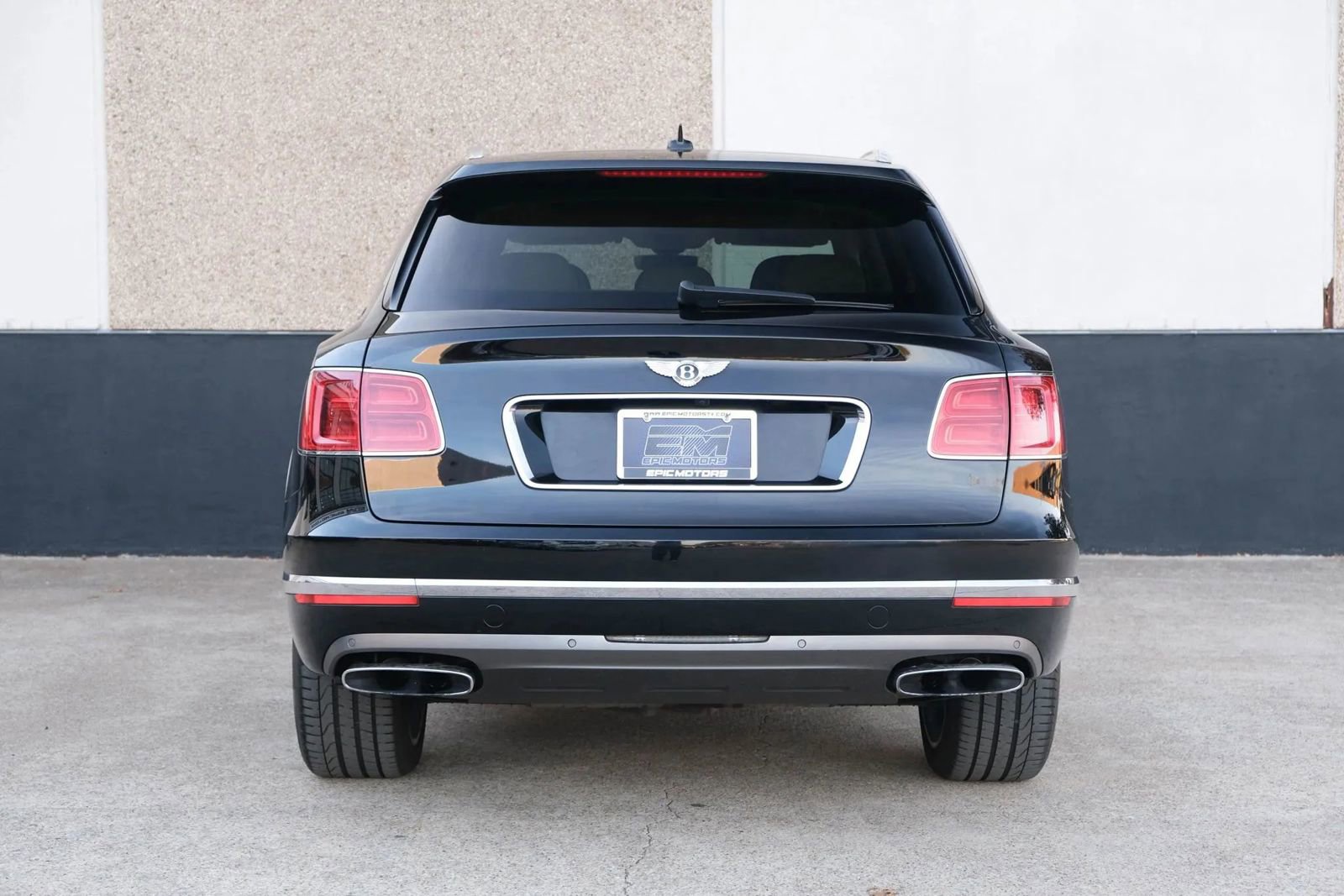 Used 2018 Bentley Bentayga image 16