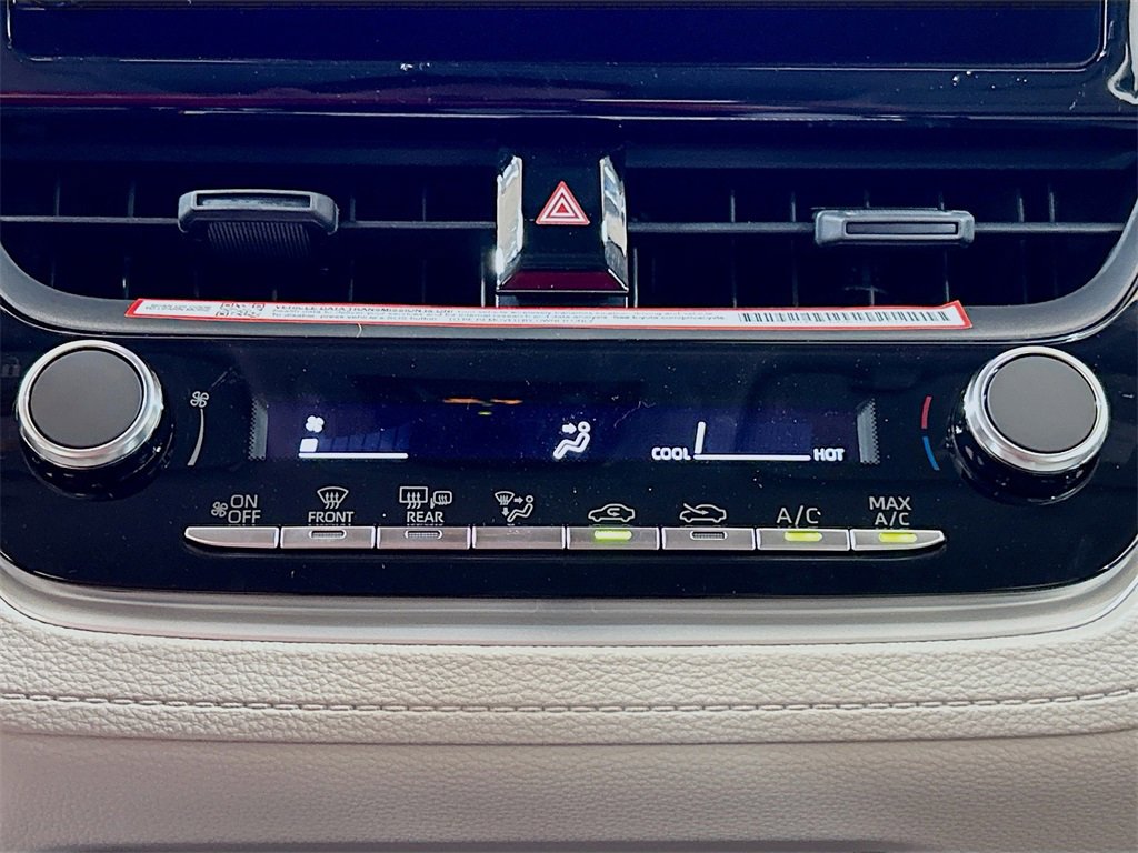 New 2025 Toyota Corolla Cross L image 15