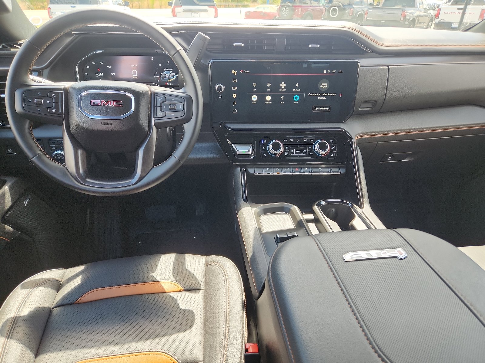 Used 2025 GMC Sierra 2500 AT4 w/ Technology Package AWD/4WD image 11