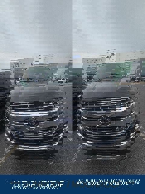 Used 2018 Ford F150 Lariat w/ Equipment Group 502A Luxury AWD/4WD image 3