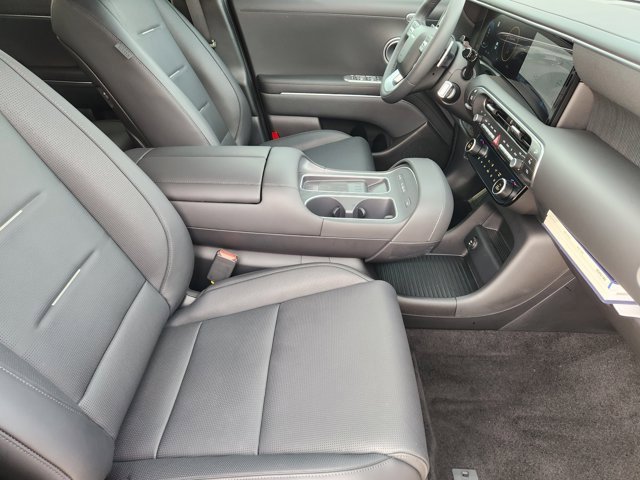 Used 2026 Hyundai Palisade Calligraphy image 13