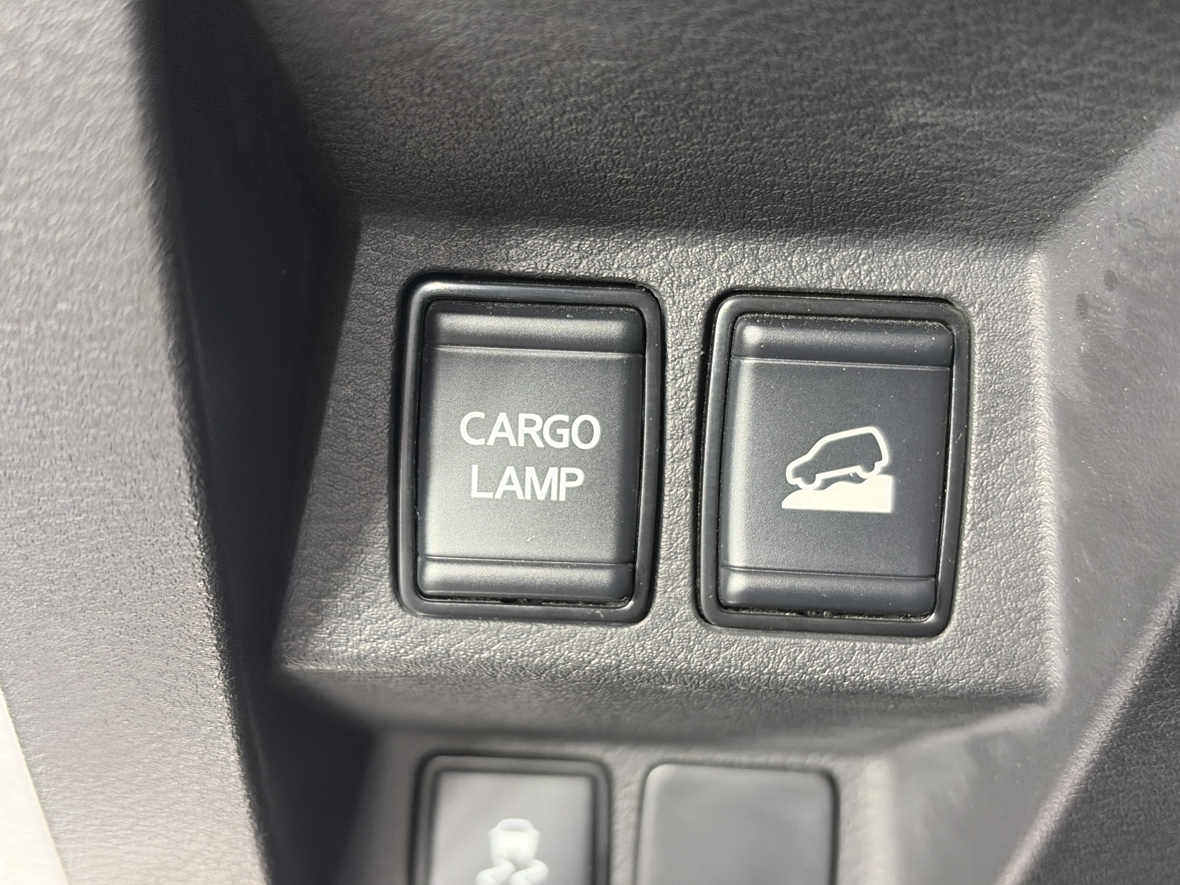 Used 2023 Nissan Frontier SV w/ Midnight Edition Package AWD/4WD image 32