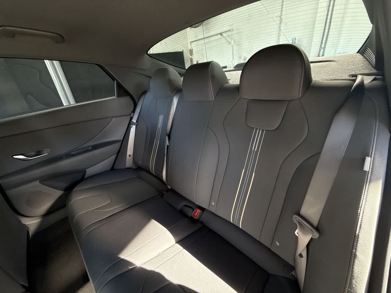 New 2025 Hyundai Elantra Sport FWD image 22