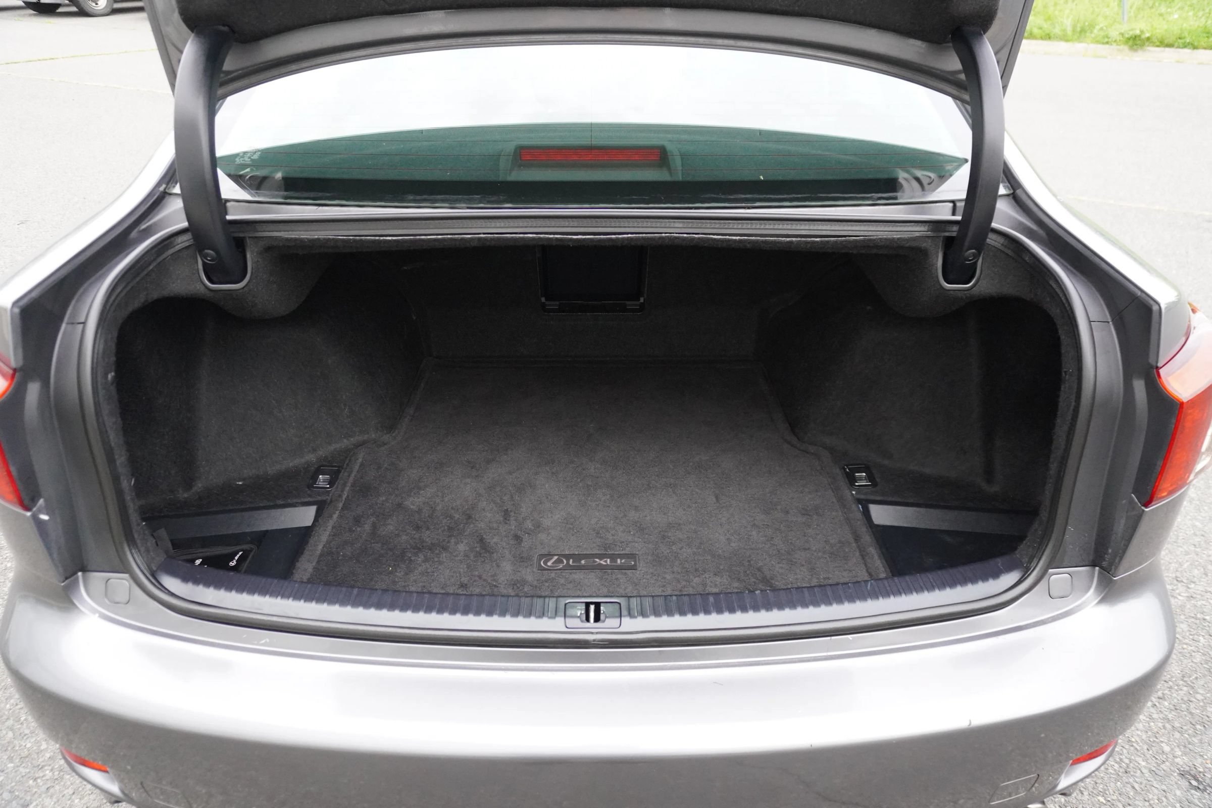 Used 2012 Lexus IS 250 w/ Premium Pkg Value Edition RWD image 25
