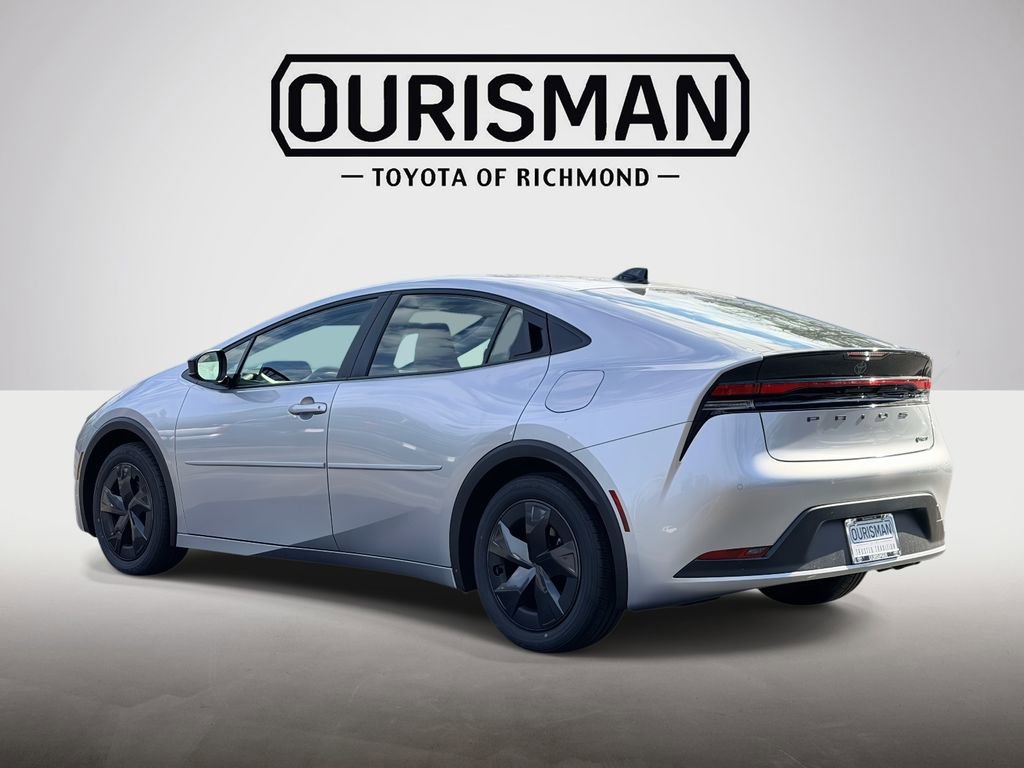 Used 2026 Toyota Prius LE image 20