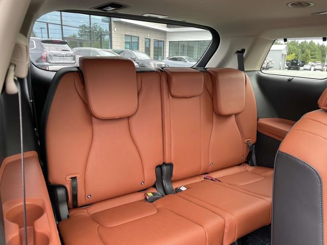 New 2026 Kia Carnival SX w/ SX Dark Edition Package FWD image 18
