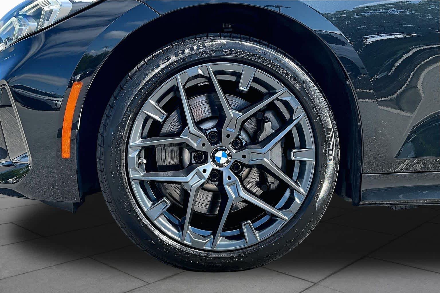 Used 2025 BMW 330i Sedan RWD image 10
