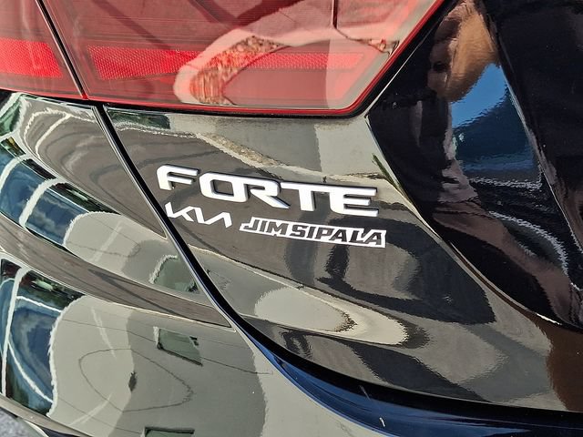 Used 2024 Kia Forte LXS w/ LXS Technology Package FWD image 29