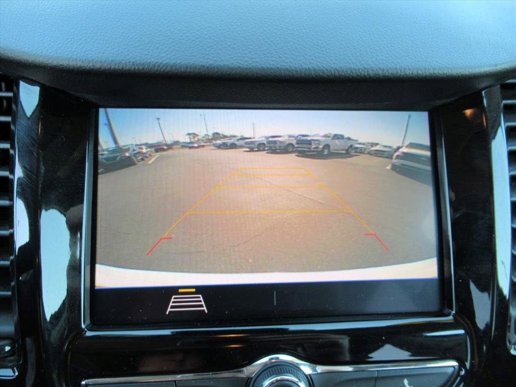 Certified 2022 Chevrolet Trax LT w/ LT Convenience Package AWD/4WD image 26