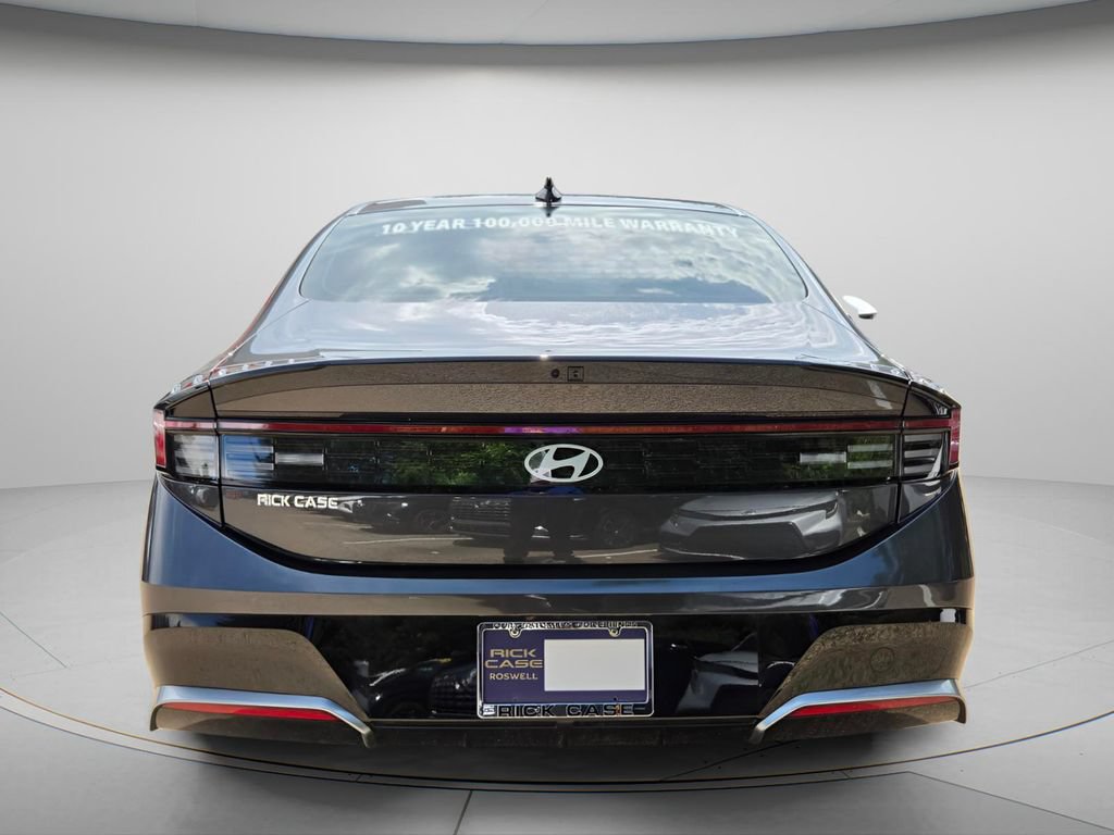 Used 2025 Hyundai Sonata SEL FWD image 5