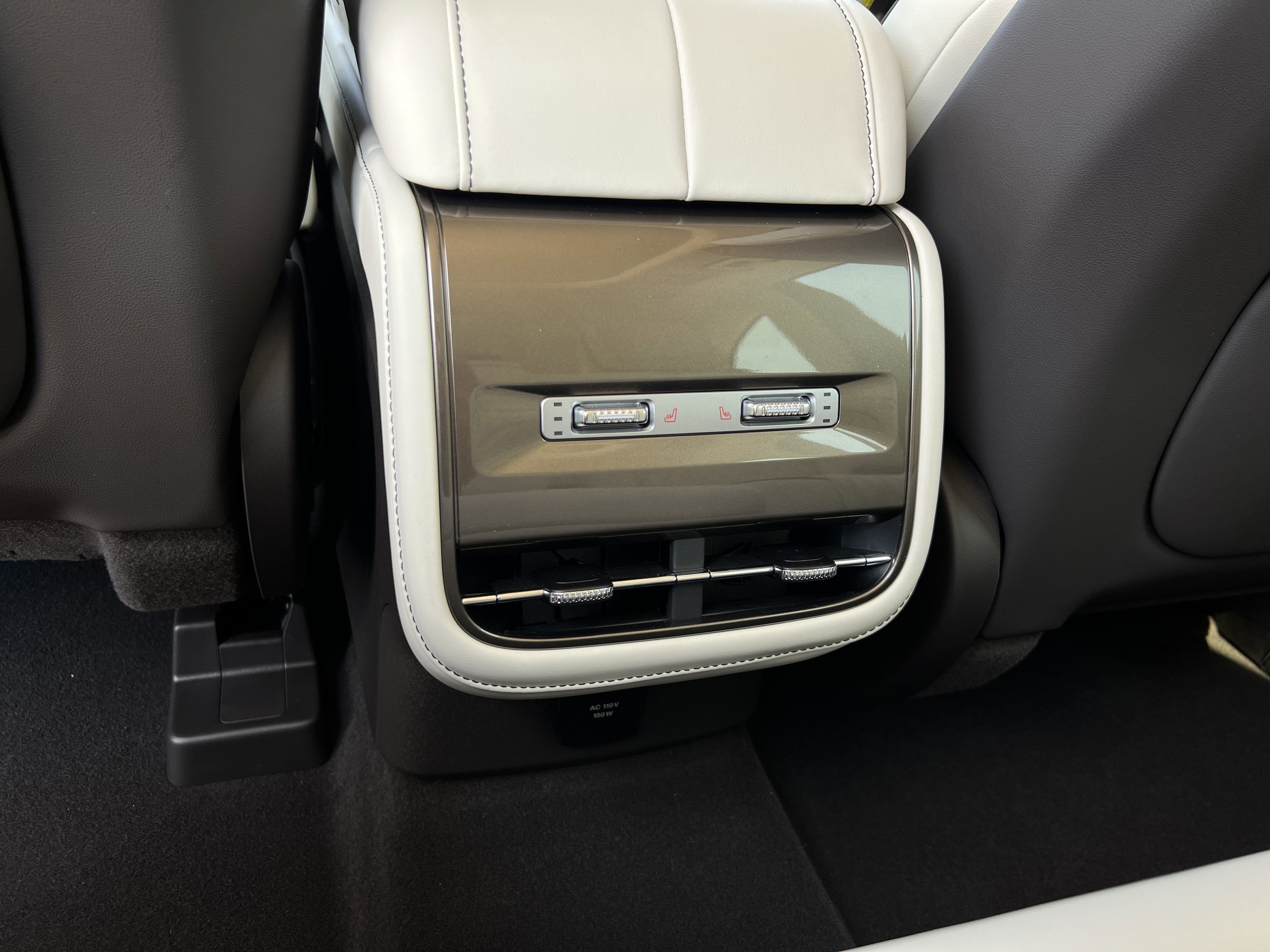 New 2025 Lincoln Nautilus Black Label image 30