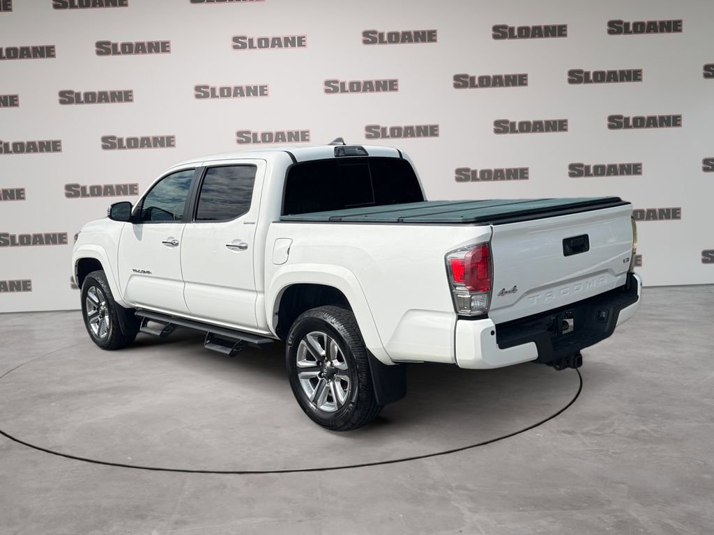 Used 2018 Toyota Tacoma Limited AWD/4WD image 3