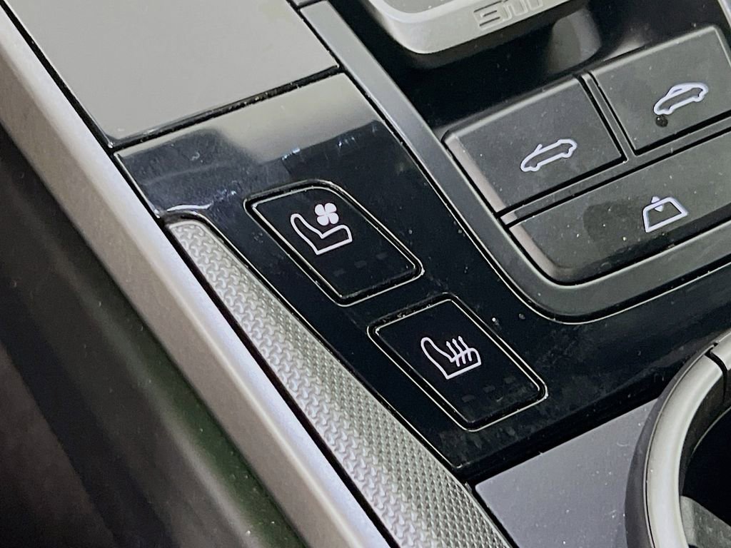 Certified 2024 Porsche 911 Carrera image 23