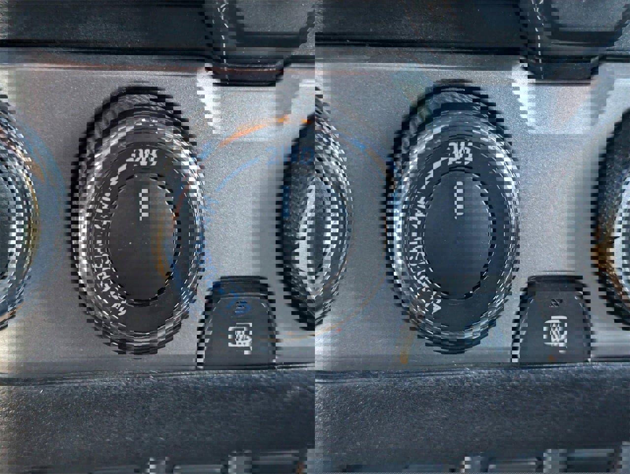 Used 2021 Toyota Tacoma Limited image 20