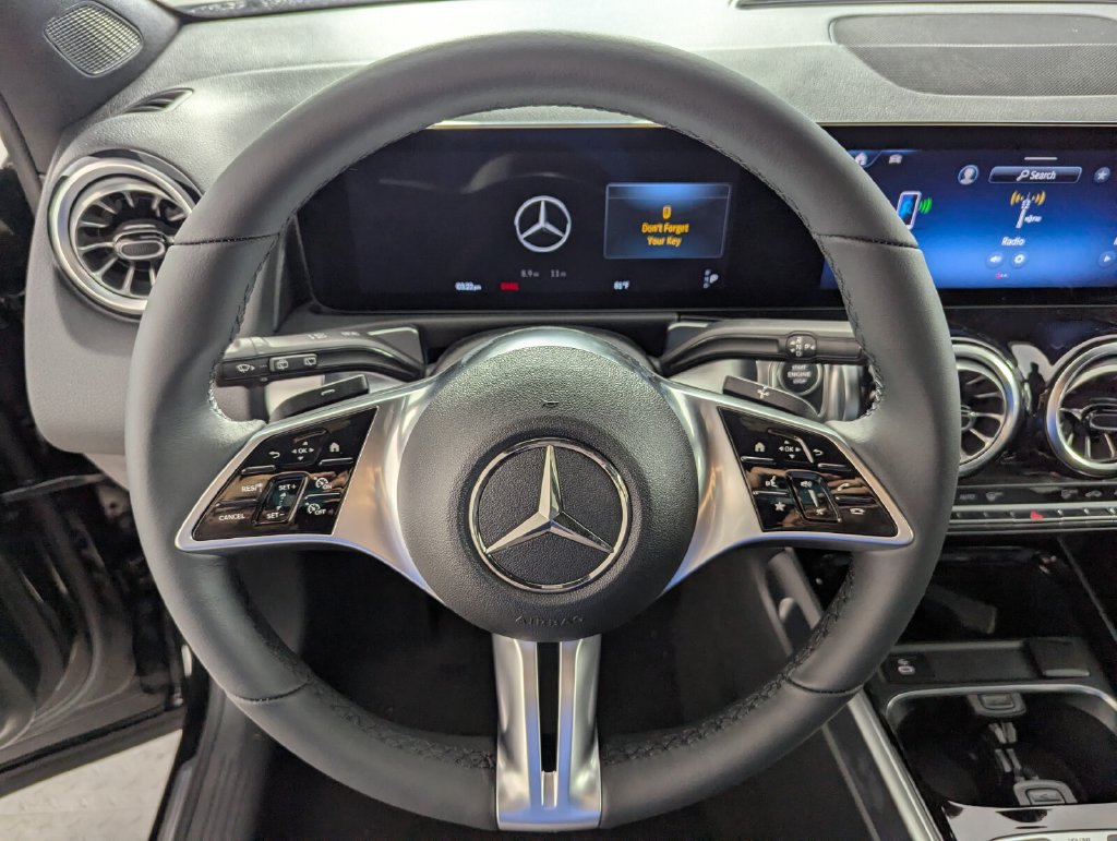 New 2026 Mercedes-Benz GLB 250 image 14