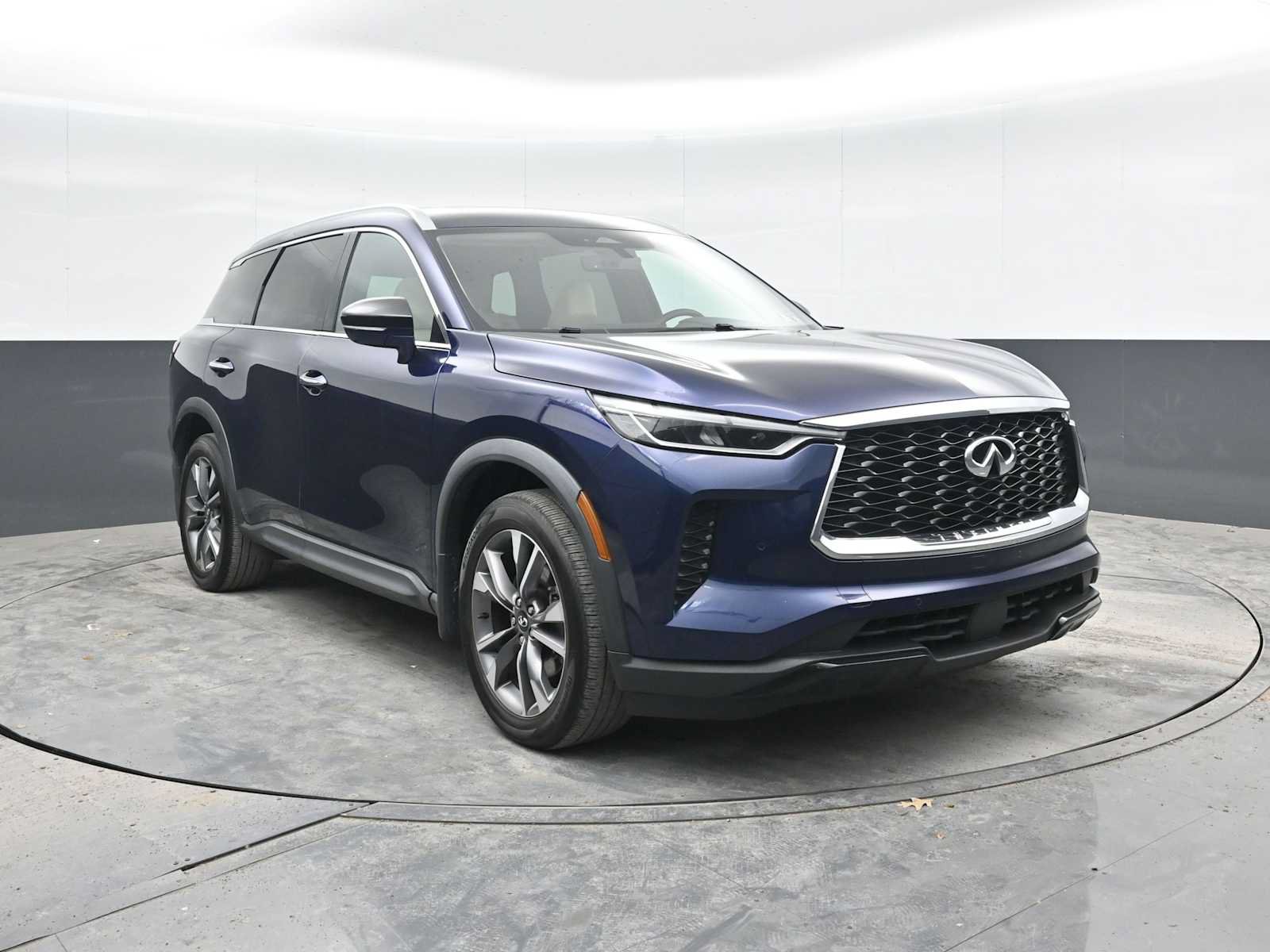 Used 2023 INFINITI QX60 Luxe w/ Cargo Package AWD/4WD image 7