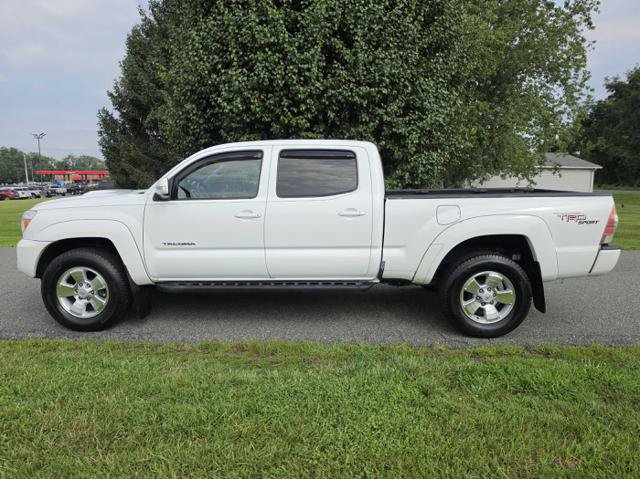 Used 2013 Toyota Tacoma 4x4 Double Cab w/ TRD Sport Pkg image 1