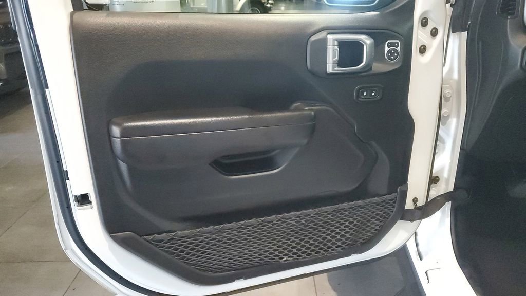 Used 2021 Jeep Gladiator Mojave w/ Trailer Tow Package image 19