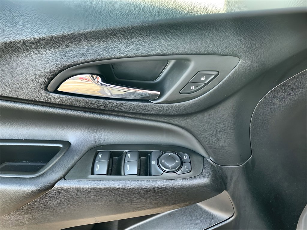 Used 2024 Chevrolet Equinox LT image 15