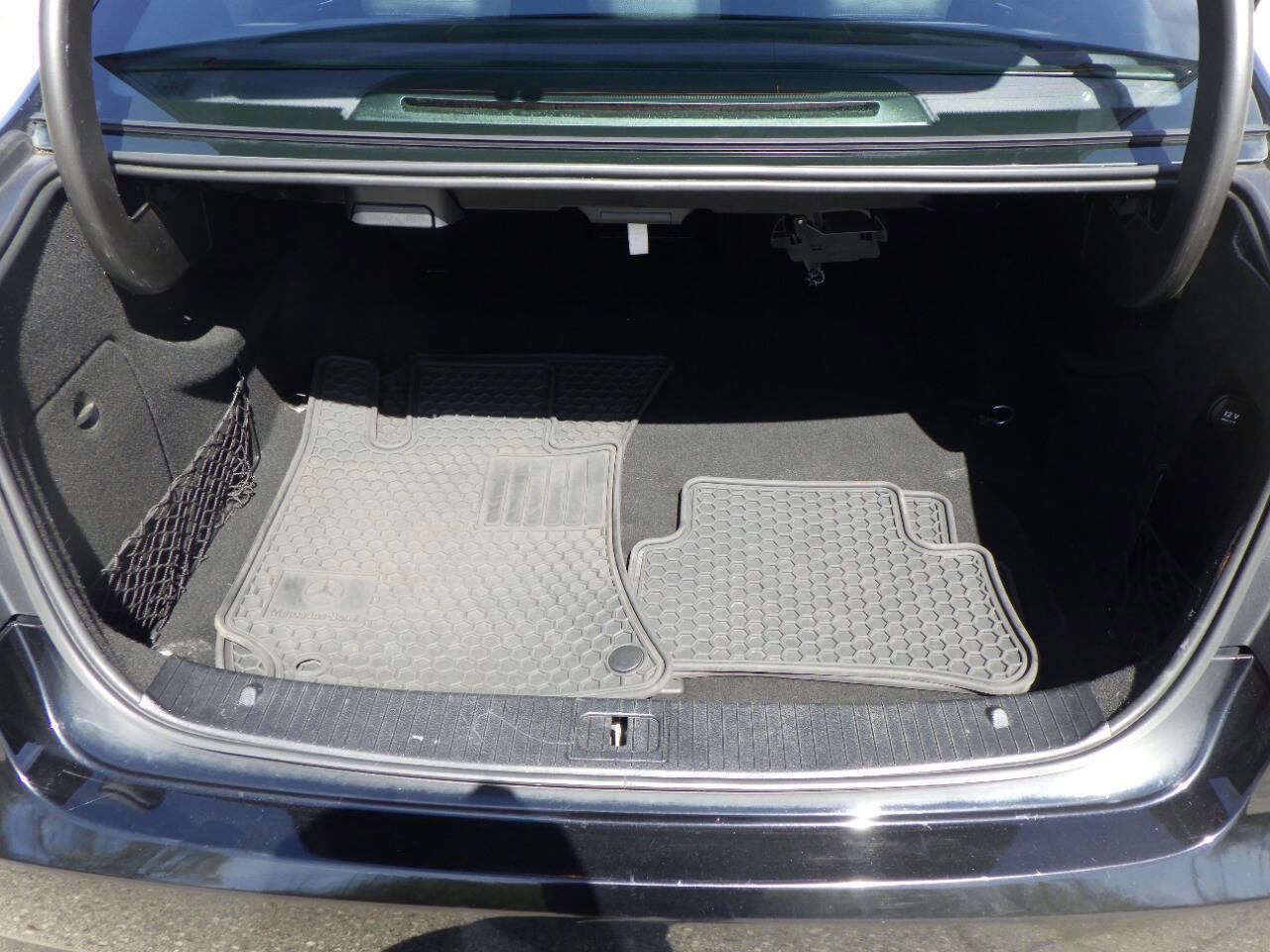 Used 2011 Mercedes-Benz E 350 4MATIC Sedan image 31
