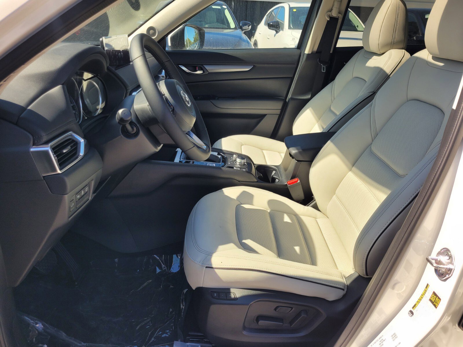 New 2025 MAZDA CX-5 AWD 2.5 S w/ Preferred Package image 3