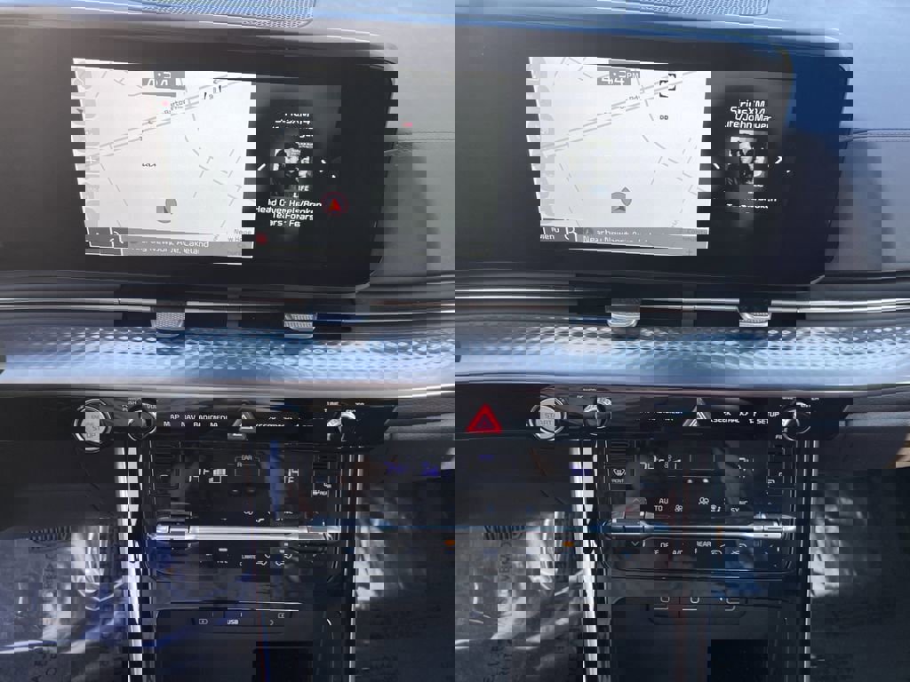 Certified 2024 Kia Carnival SX Prestige image 22