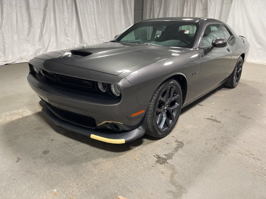Used 2023 Dodge Challenger R/T w/ Blacktop Package RWD image 3