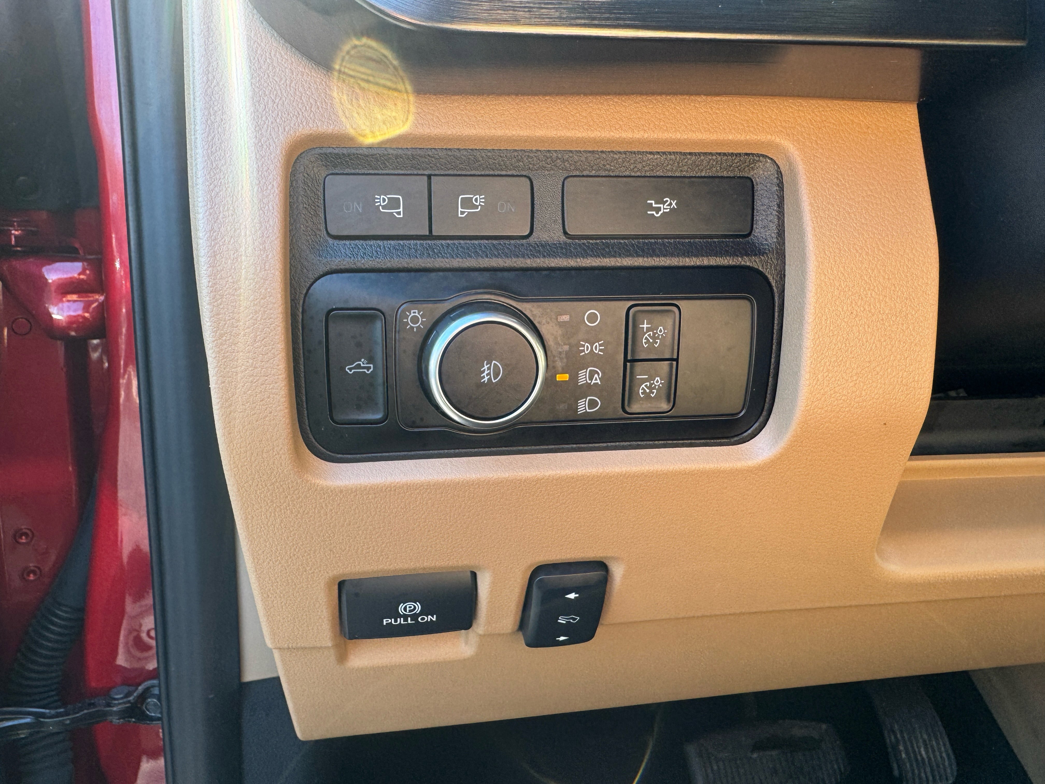 Used 2024 Ford F250 Lariat w/ Sport Appearance Package image 14