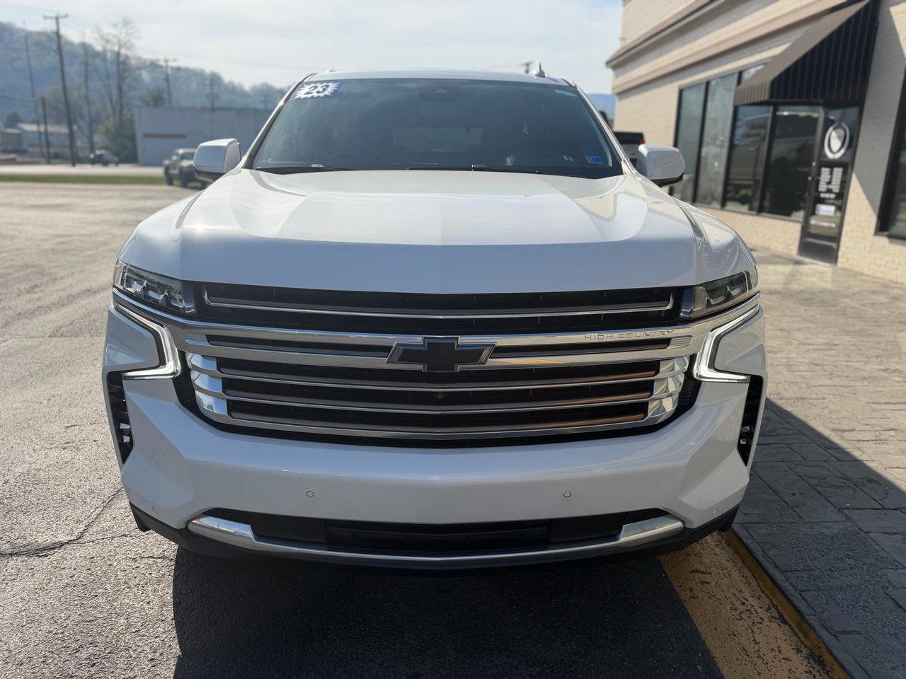 Used 2023 Chevrolet Tahoe High Country w/ Premium Package 2 AWD/4WD image 7